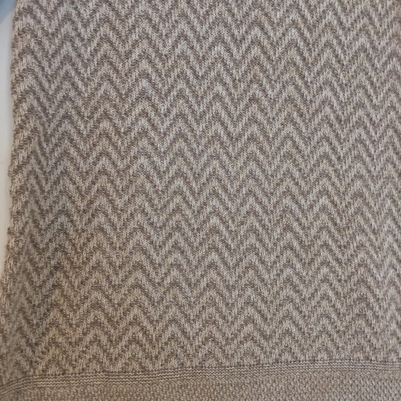 Tunic Style Chevron Sweater, M - Picture 9 of 14